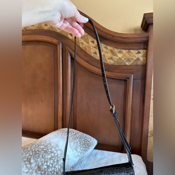 Kate Spade Shoulder Bag - Black Patent Leather Crocodile with buckles - Picture 8 of 16